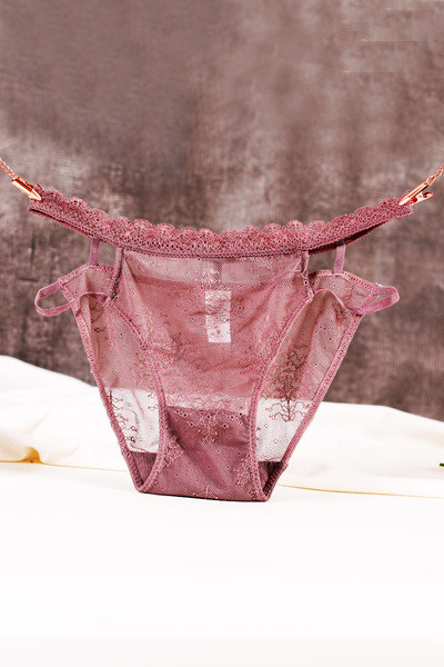 Átlátszó női bikini új modellje