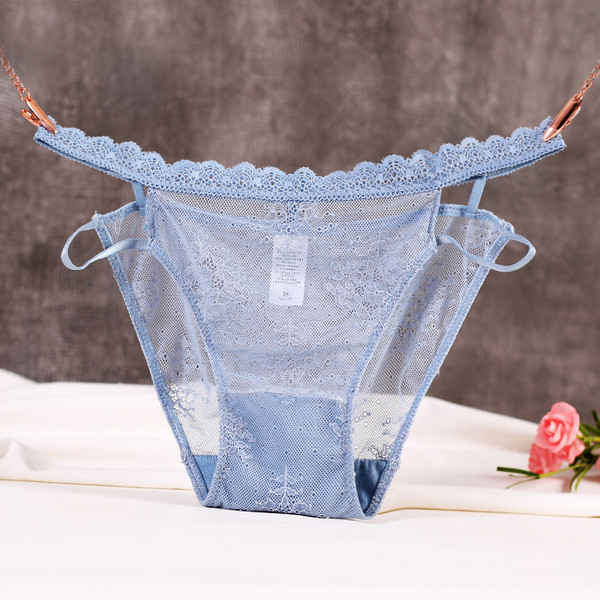 Átlátszó női bikini új modellje