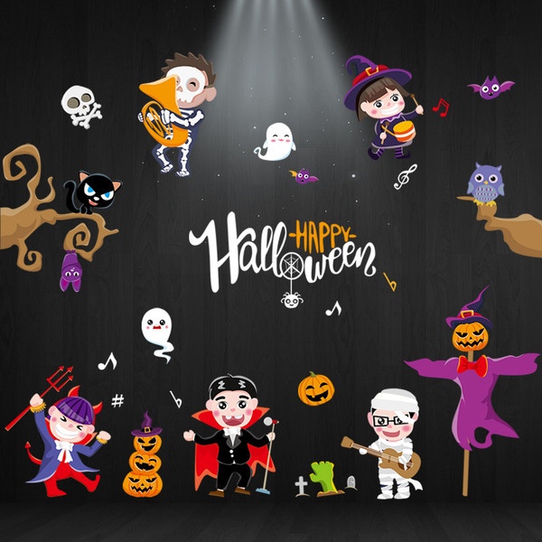 Visų paviršių apdaila su skirtingais elementais ir užrašu