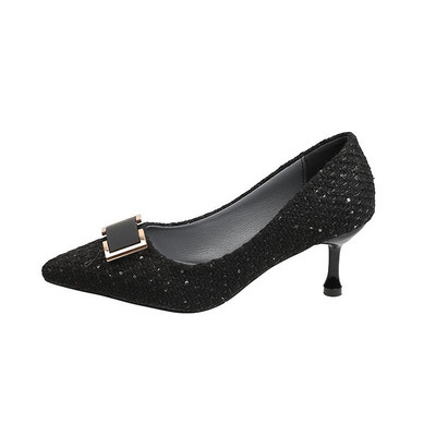 Modern női cipő csattal és sarokkal 8 vagy 6,5 cm