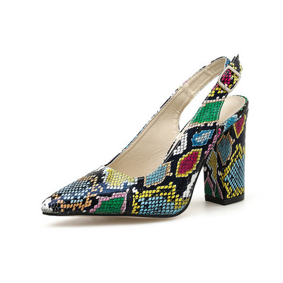 Aktualni ženski model cipela na špic s debelom petom i životinjskim uzorkom