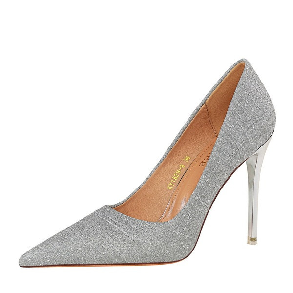 Fényes női cipő 10,5 vagy 7,5 cm sarokmagassággal