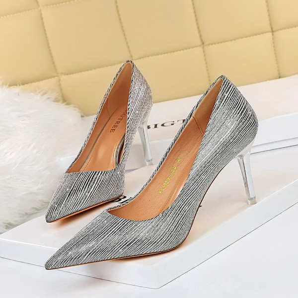 Novi model ženskih cipela na visoku petu-7 ili 10,5 cm