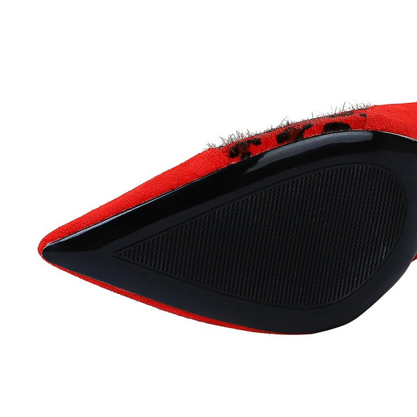 Elegáns női cipő öko velúrból és állatmintás