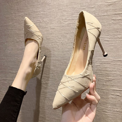 Jelenlegi női cipő hegyes modell 9 cm-es sarokkal