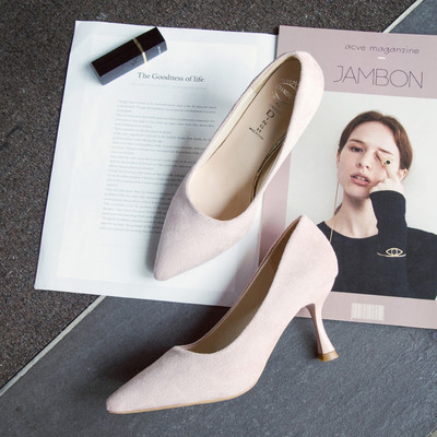 Női cipő öko velúrból, 6 cm-es sarokkal