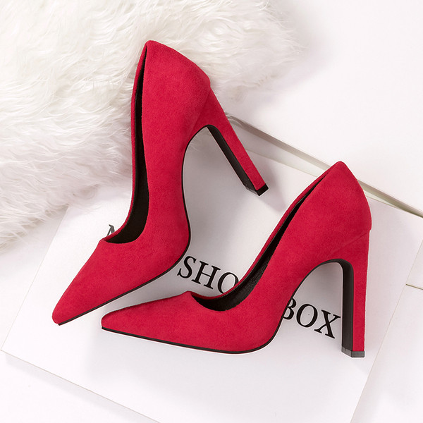 Jelenlegi női cipő hegyes modell, magas sarkú-10,5 cm