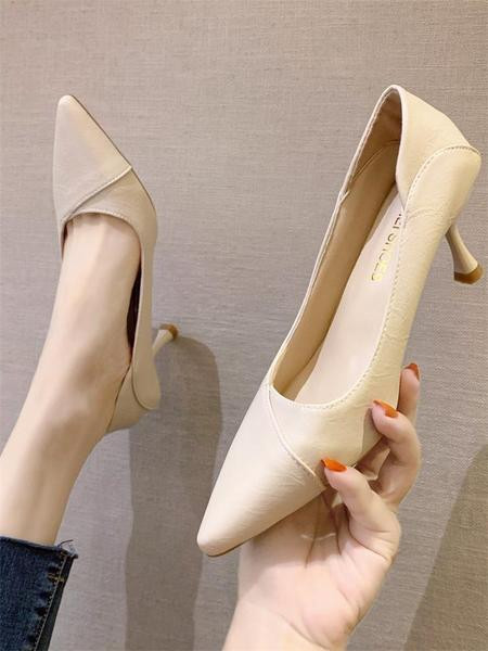 Öko bőrből készült hegyes női cipő 6 cm-es sarokkal