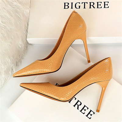 Női bőr cipő magas sarkú-9 cm