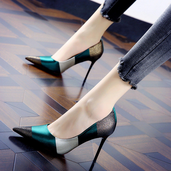 Új modell női cipő hegyes modell 8 cm vékony sarokkal