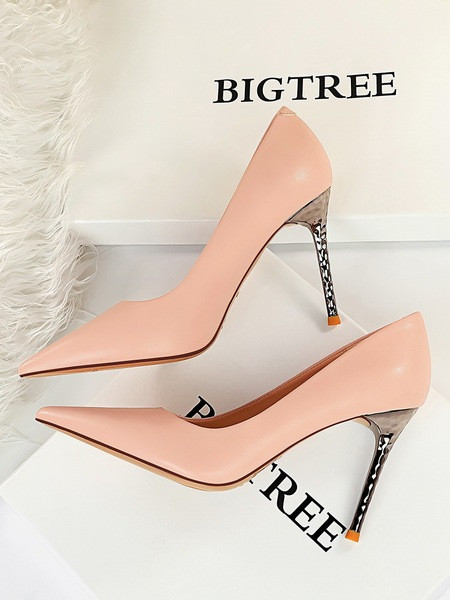 Κομψά γυναικεία παπούτσια από δέρμα eco με τακούνι 9,5 cm