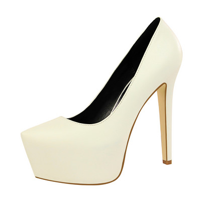 Μοντέρνα γυναικεία παπούτσια με ύψος τακούνι 13,5 cm