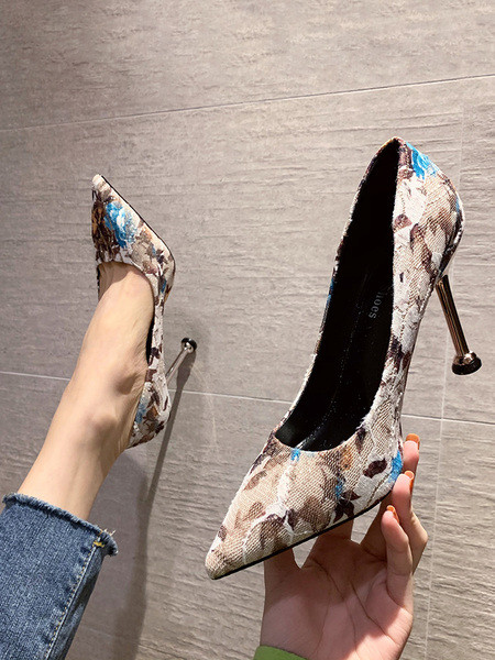 Γυναικεία παπούτσια μοντέρνα με ψηλό τακούνι