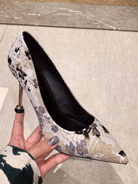 Γυναικεία παπούτσια μοντέρνα με ψηλό τακούνι