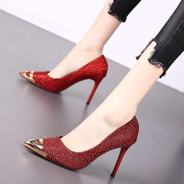 Fényes női magassarkú cipő -8 cm