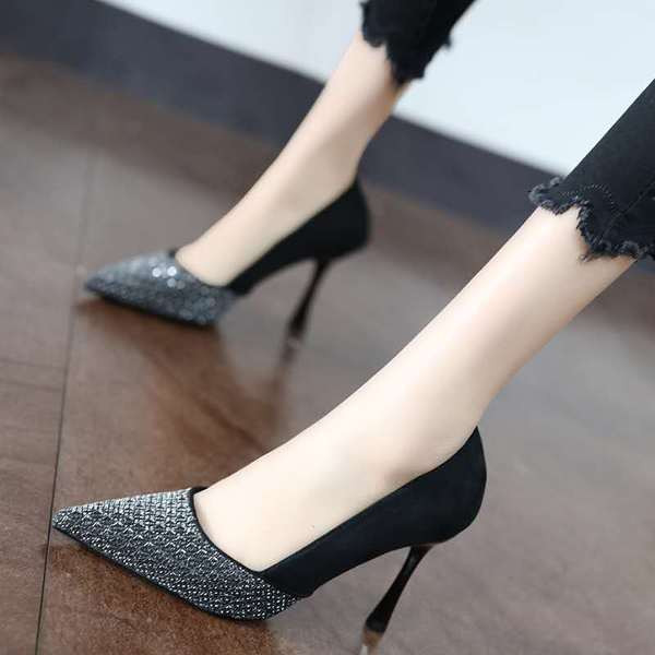 Moderni ženski model cipela na špic s visokom petom-8 cm