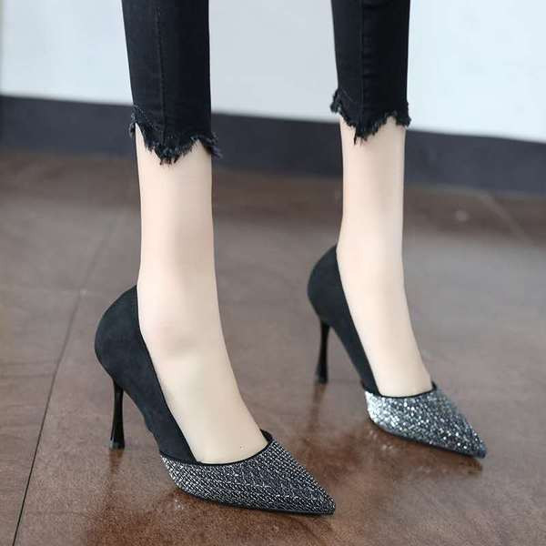 Moderni ženski model cipela na špic s visokom petom-8 cm