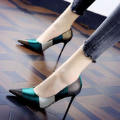 Κομψά γυναικεία παπούτσια με ψηλό τακούνι  - μυτερό μοντέλο