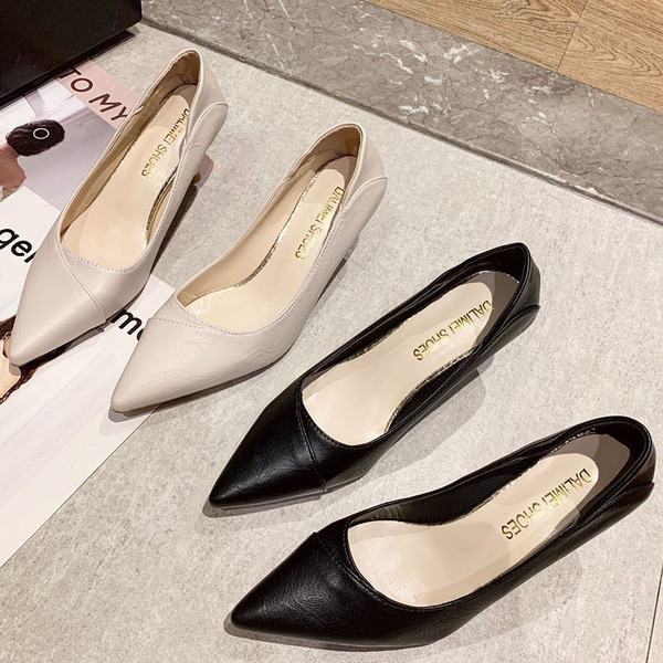 Moderne ženske kožne cipele na špic model