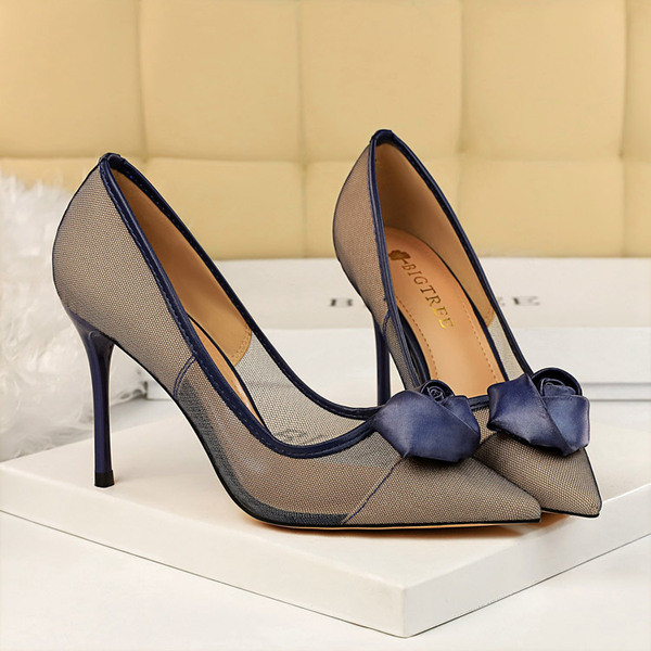 Női textilcipő hálós résszel