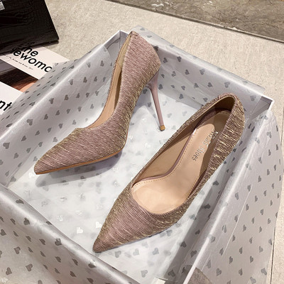 Új modell stílusos női cipő hegyes modell magassarkúval