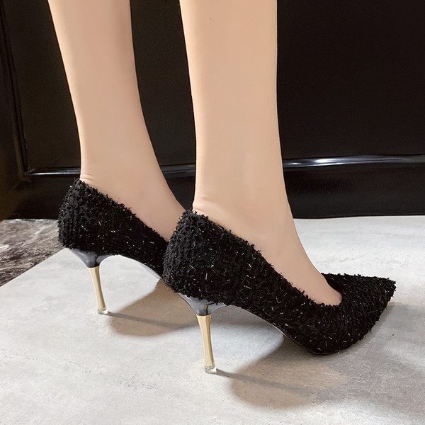 Új modell női hegyes cipő 8,5-ös sarokkal