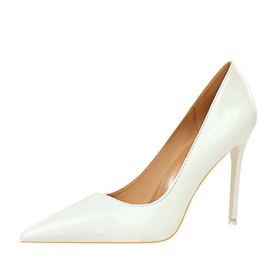 Ženske moderne lakirane cipele model na špic