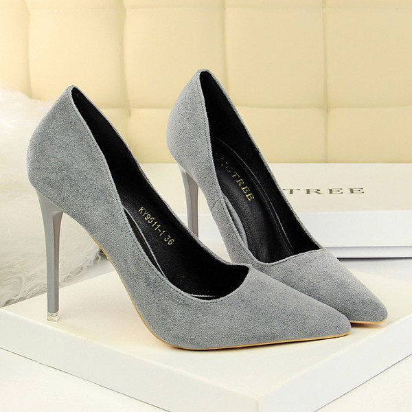 Ženske moderne lakirane cipele model na špic