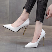 Modern női bőrcipő sima modell