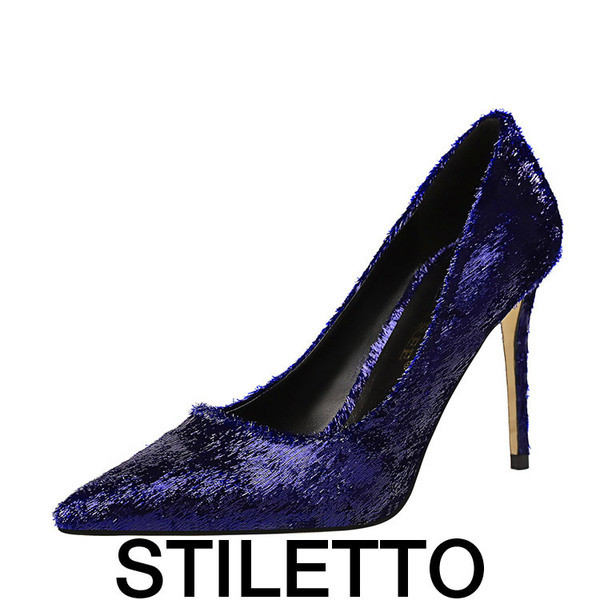 Moderne ženske cipele sa šljokicama