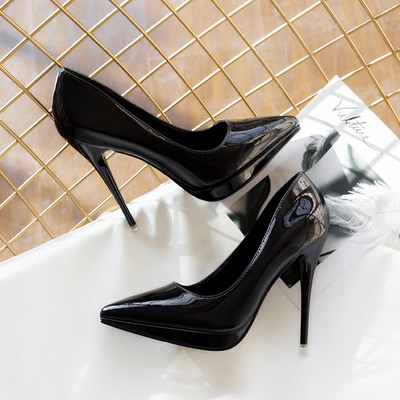 Eko bőrből készült, sima női cipőmodell, 11,5 cm-es sarokkal