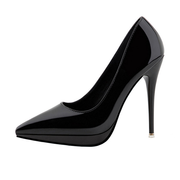 Eko bőrből készült, sima női cipőmodell, 11,5 cm-es sarokkal