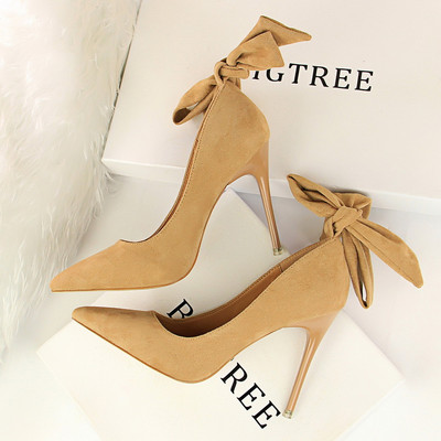 Modern női cipő eco velúr szalaggal