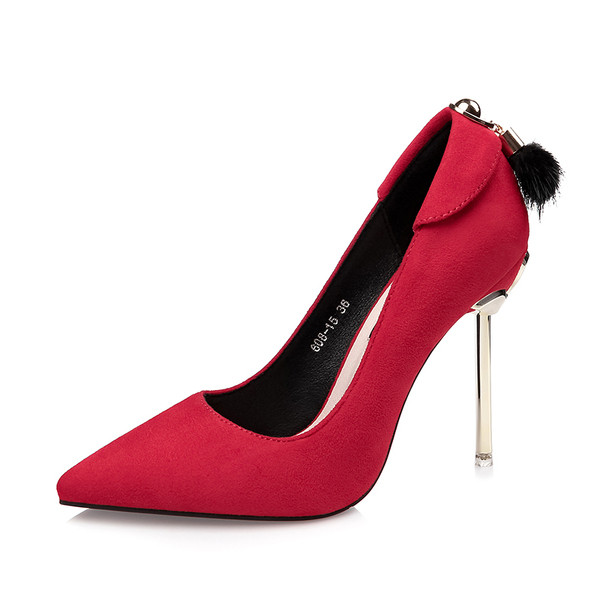 Modern cipő pehely és nem szabványos sarokkal