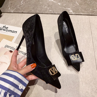 Modern női cipő eco velúrból, 10 cm-es sarokkal