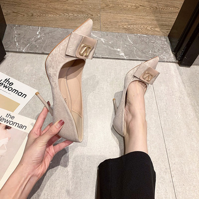 Modern női cipő eco velúrból, 10 cm-es sarokkal