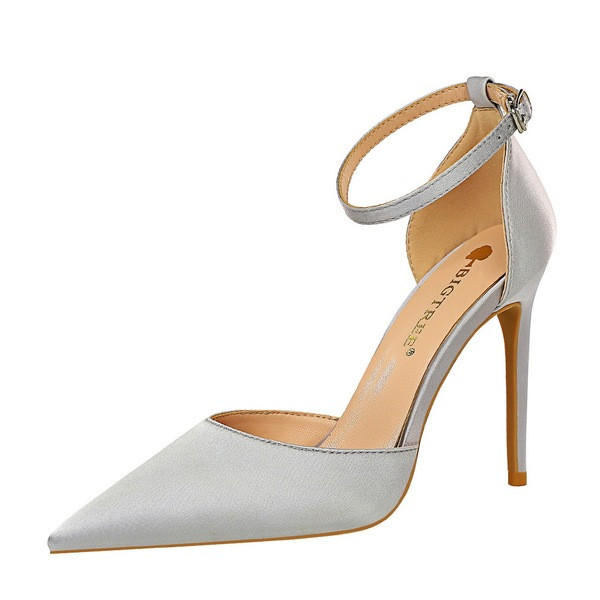 Új modell női cipő hegyes modell pánttal