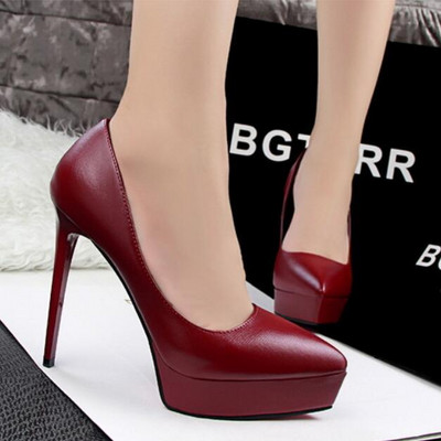 Modern női bőrcipő magas sarkú cipővel - 12 cm