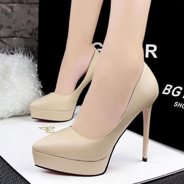 Modern női bőrcipő magas sarkú cipővel - 12 cm