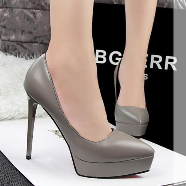 Modern női bőrcipő magas sarkú cipővel - 12 cm