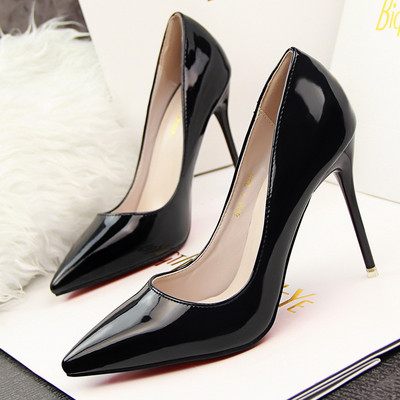 Κλασικό μοντέλο γυναικεία έκο δερμάτινα παπούτσια με ψηλά τακούνια