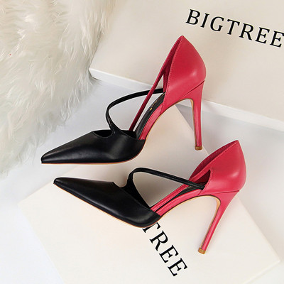 Keresztpántos női bőrcipő