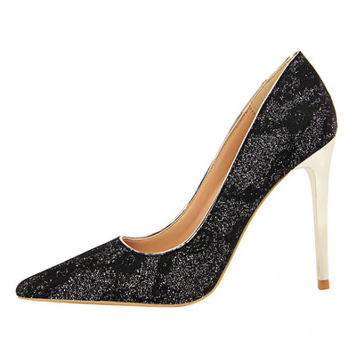 Új modell női cipő hegyes modell magassarkúval