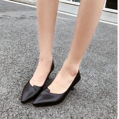 Női cipő 6 cm-es sarokkal, öko bőrből