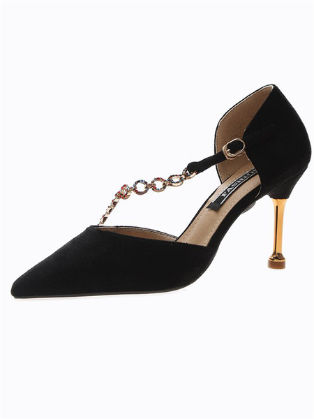 Aktuális női cipő kövekkel és magassarkúval