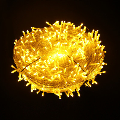 Világító karácsonyi LED lámpák különböző színekben