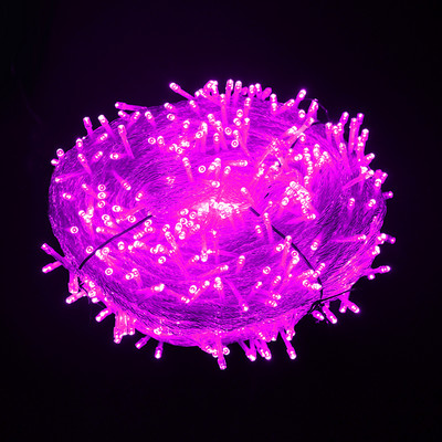 Világító karácsonyi LED lámpák különböző színekben