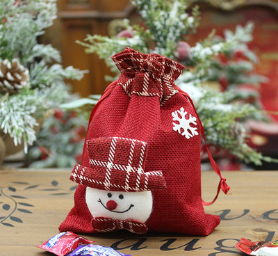 Karácsonyi ajándék táska 3D elemekkel, többféle modellben