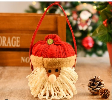 Χριστουγεννιάτικη τσάντα με διάφορα τρισδιάστατα διακοσμητικά σε δύο μοντέλα