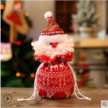 Χριστουγεννιάτικη τσάντα με διάφορα τρισδιάστατα διακοσμητικά σε δύο μοντέλα